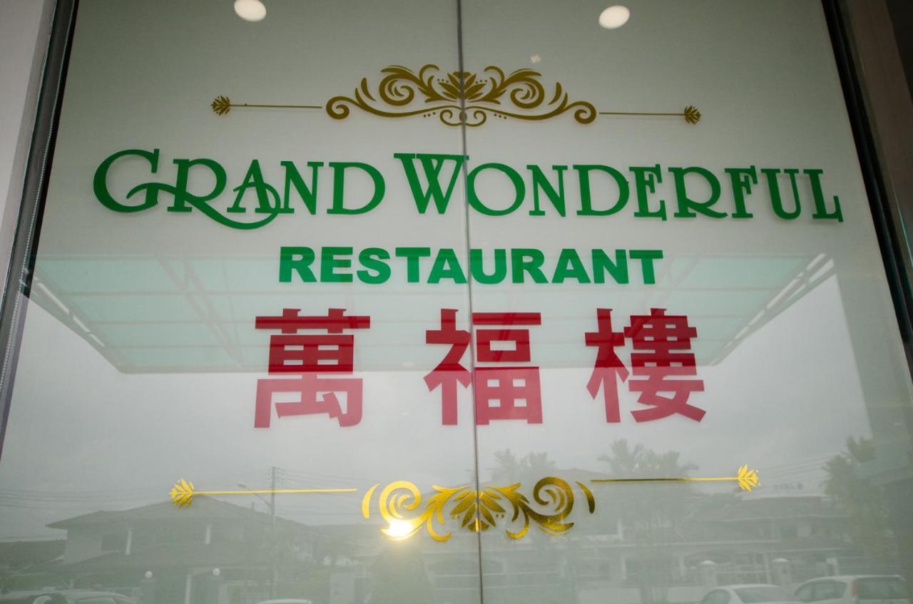 Grand Wonderful Hotel Sibu Buitenkant foto